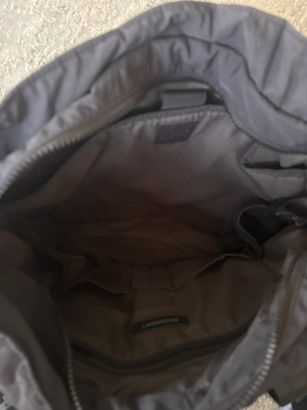 BagSmart Quilted Messenger Tote in Black and Gray - Picture 4 of 5